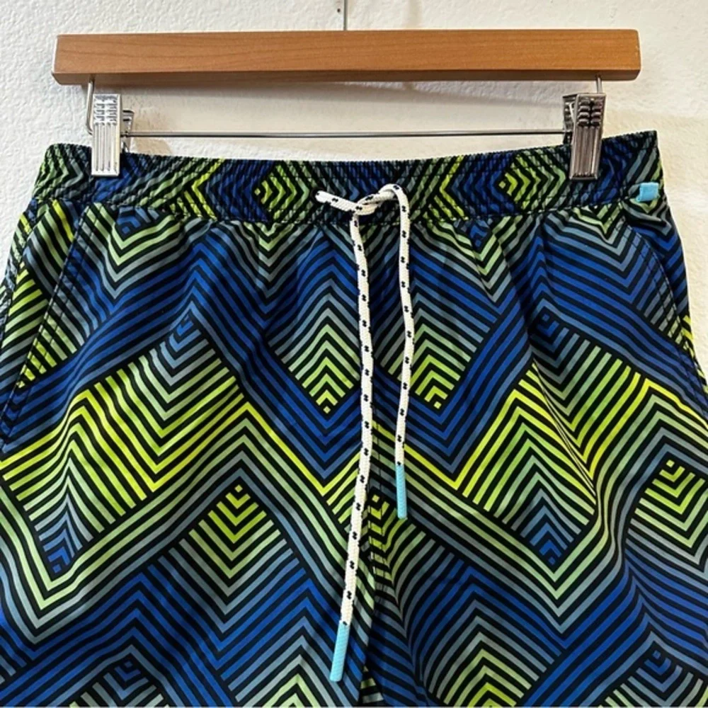 Psycho‎ Bunny Men's Adrian Chevron Zigzag Mesh Liner Swim Trunks Size Small